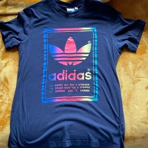 Adidas t-shirt size medium